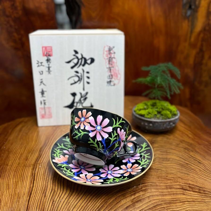 有田焼江口天童ペアティーカップソーサー